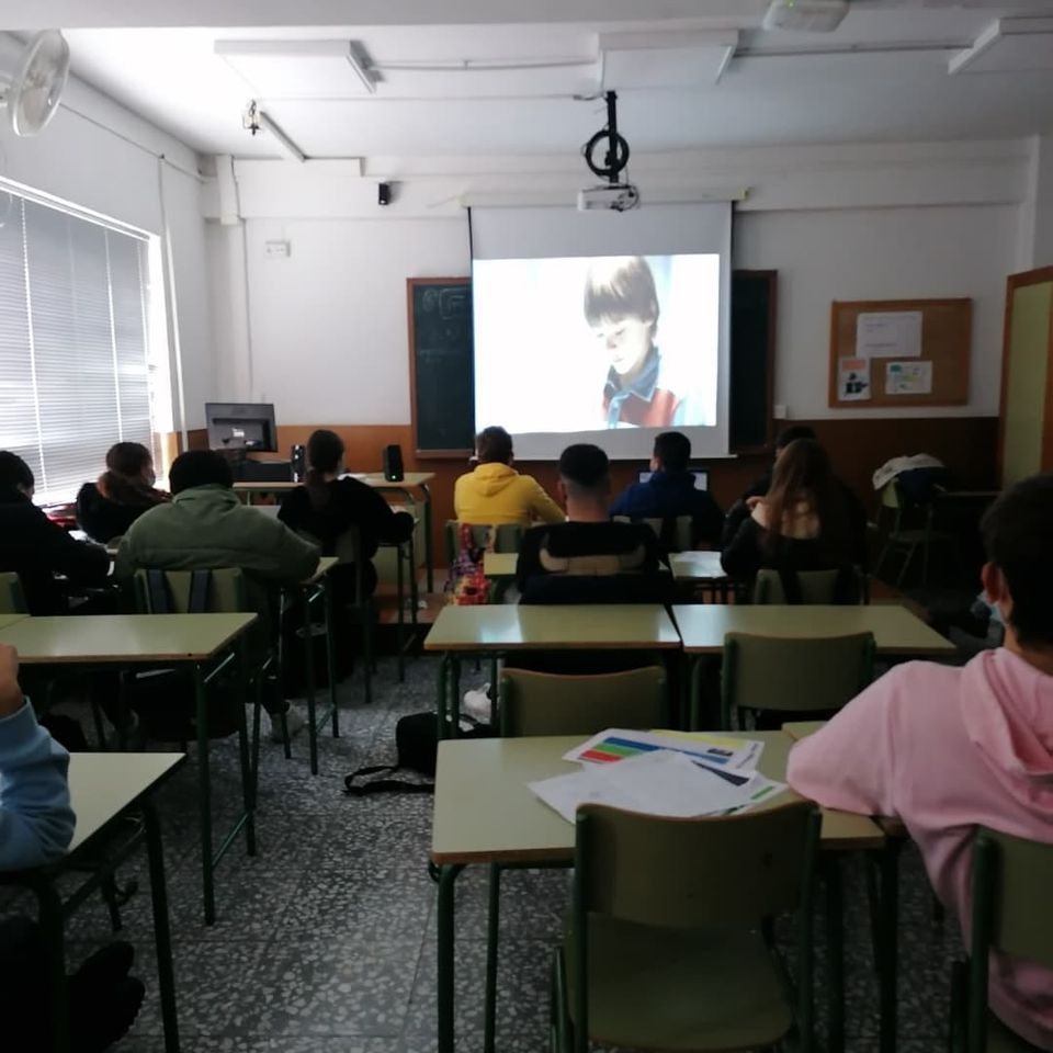 JUVENTUD POR LOS BUENOS TRATOS