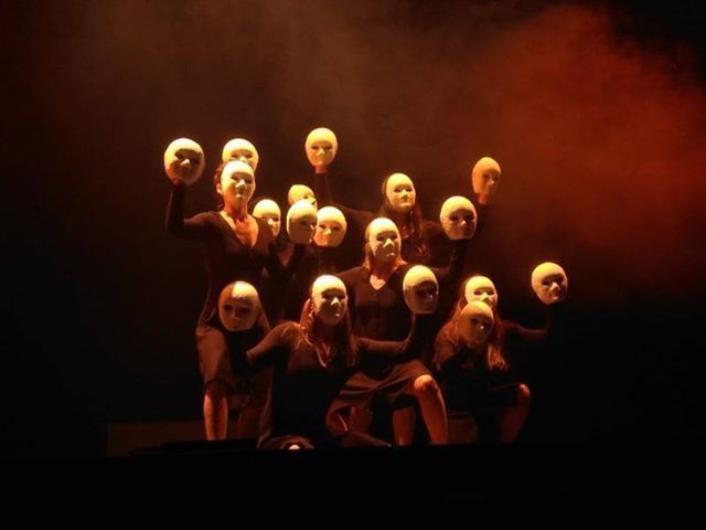ACOMPAÑAMOS AL ALUMNADO DE LA ESAD EN EL MONTAJE TEATRAL DE ‘MATAR’ QUE ABORDA LA VIOLENCIA MACHISTA